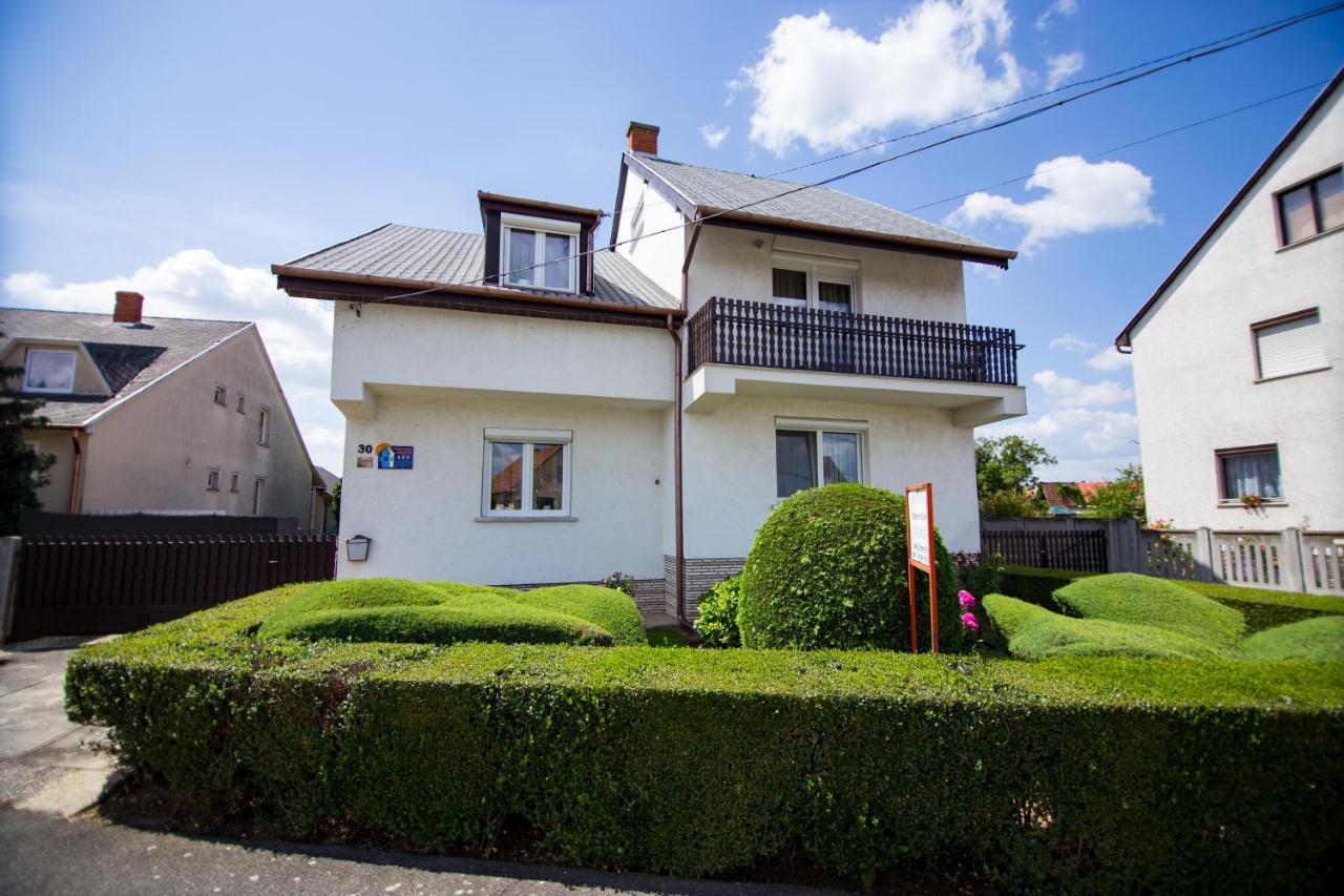 Martha Apartman Bük Exteriér fotografie
