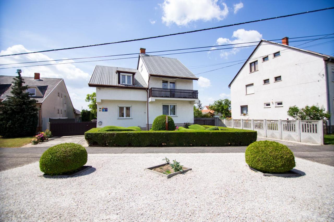 Martha Apartman Bük Exteriér fotografie